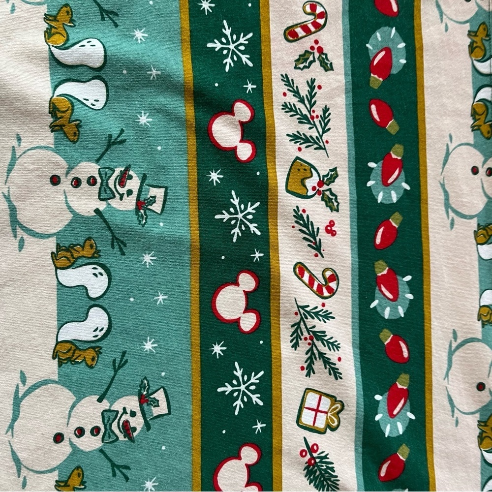 Disney Parks Holiday Spirit Christmas Spirit Jersey Size M - Picture 10 of 12